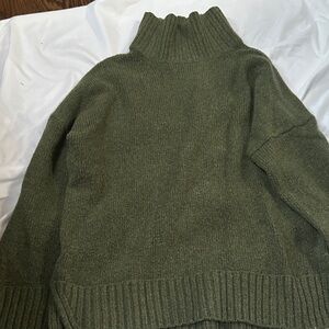 Abercrombie & Fitch Forest Green Turtleneck Sweater